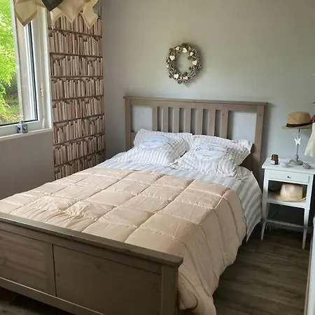 شاليه Chalet Dans Endroit Bucolique