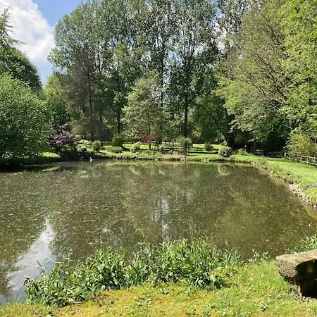 شاليه Chalet Dans Endroit Bucolique Sourdeval